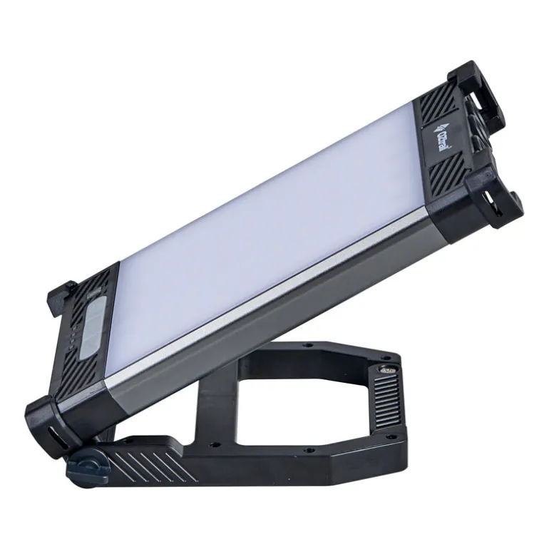 Lumos Panel 1600L Light